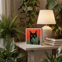 Tableau sur bois à poser Chat noir caché dans les cactus - Korenkova