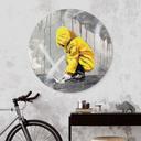Wandbild Kind mit Papierschiff Streetart - Habib - Alu-Dibond Rund - Ø 20 cm