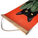 Textil poster Svart katt i kaktus-gömställe - Korenkova