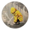 Holzbild Kind mit Papierschiff Streetart - Habib - Rund - Ø 20 cm