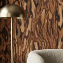 Fotobehang Ettore Walnut - Abstracte Houtnerf - Sir Edward x Grigory Gladarev