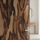Pellicola per Porte Ettore Walnut - Venatura del Legno Astratta - Sir Edward x Grigory Gladarev