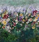 Fototapet Frodig blomstereng i lilla og creme med vintagepatina 3,4 x 3,18 m