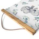 Tekstil plakat Sød babyelefant mellem boho-grene - UN Designs - Square