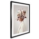 Póster Polilla - Belleza con sombrero de flores