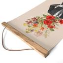 Tekstil plakat mand i jakkesæt med vilde blomster - Frida Floral Studio