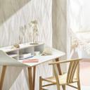 Non-woven tapet i kunstnerisk bølgelook og beige bølge