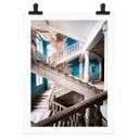 Póster Imponente escalera con encanto antiguo - Robroek
