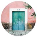 Vinilo decorativo Fachada de casa mediterránea en Lisboa - Zwart - Redondo