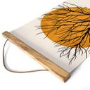 Póster de tela Cubistika - Sol dorado detrás de un árbol