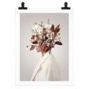 Póster Polilla - Belleza con sombrero de flores