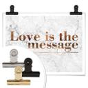 Póster con aspecto de cobre - El amor es el mensaje