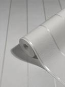 Stribet tapet, non-woven tapet Novamur Yvi grå, hvid