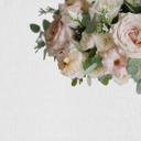 WhiteRoses blomstertapet i grå creme - non-woven tapet Designwalls 2 - 2,55 x 3,5 m