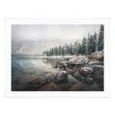 Póster Bosque invernal junto al lago - Rostovskiy