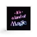 Træ dekoration blok Songtext - It's a kind of magic