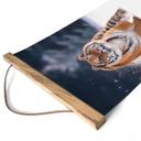 Póster de tela Tigre siberiano en la nieve - van Duijn