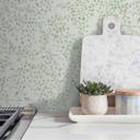 Blomstret tapet bladranker akvarel - Ikke-vævet tapet i lysegrøn creme - tapet med naturligt mønster