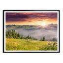 Póster Valle de montaña en la niebla