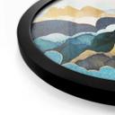Póster pico de montaña por encima de las nubes - SpaceFrog Designs - Redondo