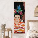 Póster de tela mujer con corona de flores y gatos - Hülya - Panorama