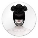 Tableau en Alu-Dibond Nemcekova - Black Widow - Rond