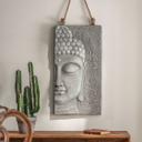 Buddha Wandskulptur - Asiatische Wanddeko aus Kunststein mit Seil - 41x78 cm