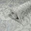 Non-woven tapet med blomster, blade og ornamentale blomstermotiver i blank grå og beige