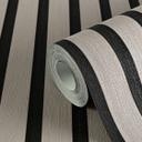 Greige negro mate - Papel pintado de tejido-no-tejido a rayas con un moderno aspecto de panel de madera skandi
