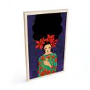 Cuadro de madera mujer con corona de flores rojas y pájaro - Hülya