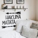 Akrylbogstaver - Hakuna Matata med pile