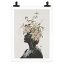 Póster Frida Floral Studio - Silueta de mujer con flores de lis