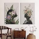 Lienzo Frida Floral Studio - Silueta de mujer con flores de lis