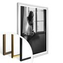 Póster Krystynek - Chica en la ventana