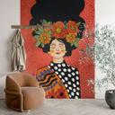Smilende kvinde med orange blomster Fototapet - Hülya