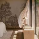 Bosbehang met boslandschap in beige - Ms Tiff