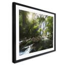 Póster cascada en el bosque - Fotografía de naturaleza - Foto