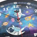 Wanduhr Kinder mit Weltall und Astronauten | rund & geräuschlos | Ø30 cm