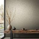 Papel pintado no tejido de color negro, dorado con motivo de rombos gráficos geométricos