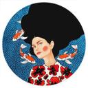Vinilo decorativo Mujer con vestido de flores y carpa koi - Hülya - Redondo