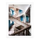 Póster Imponente escalera con encanto antiguo - Robroek