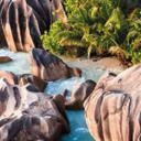 Fotobehang Tropische rotskust van de Seychellen - Colombo