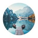 Póster pasarela de madera en el lago Braies en los Dolomitas - Redonda