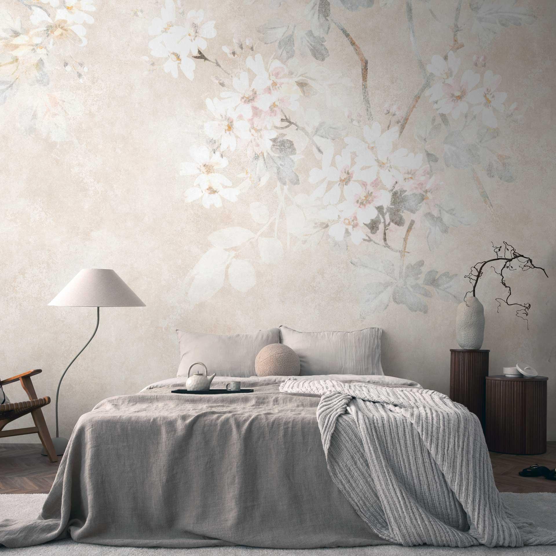 Akvarelbeige blomstertapet - ikke-vævet tapet med sarte blomster - vintagedesign