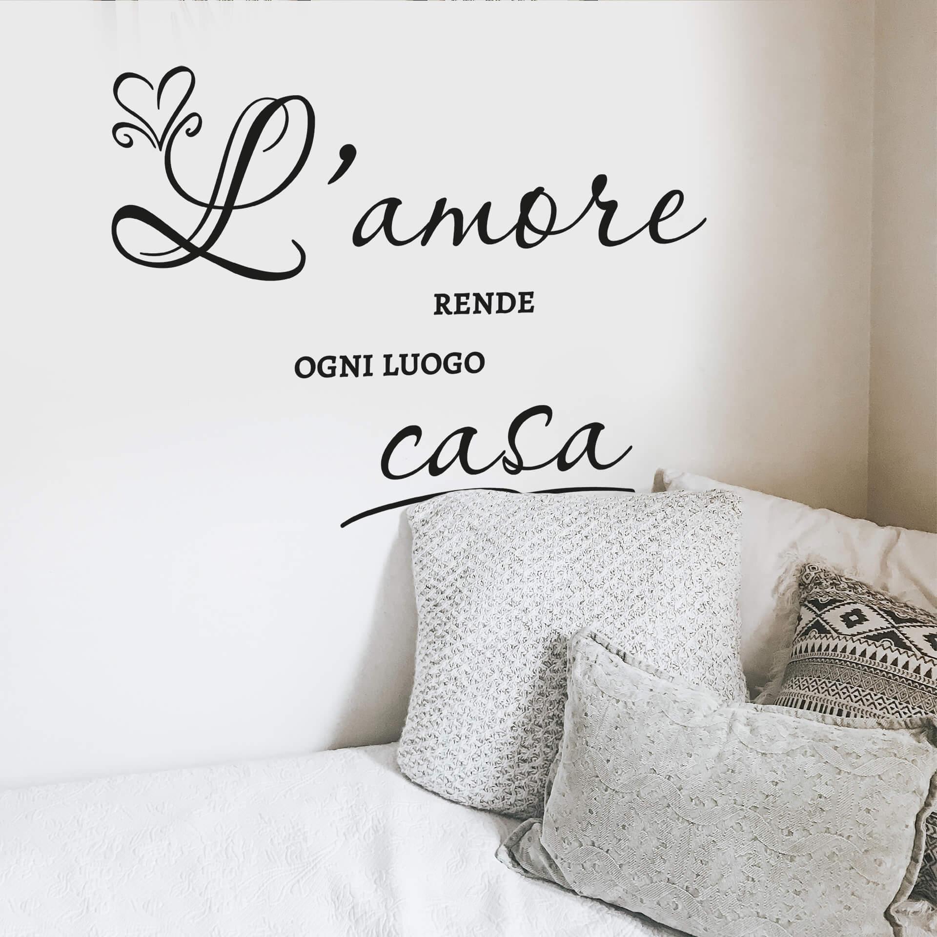Adesivo murale - L'amore rende
