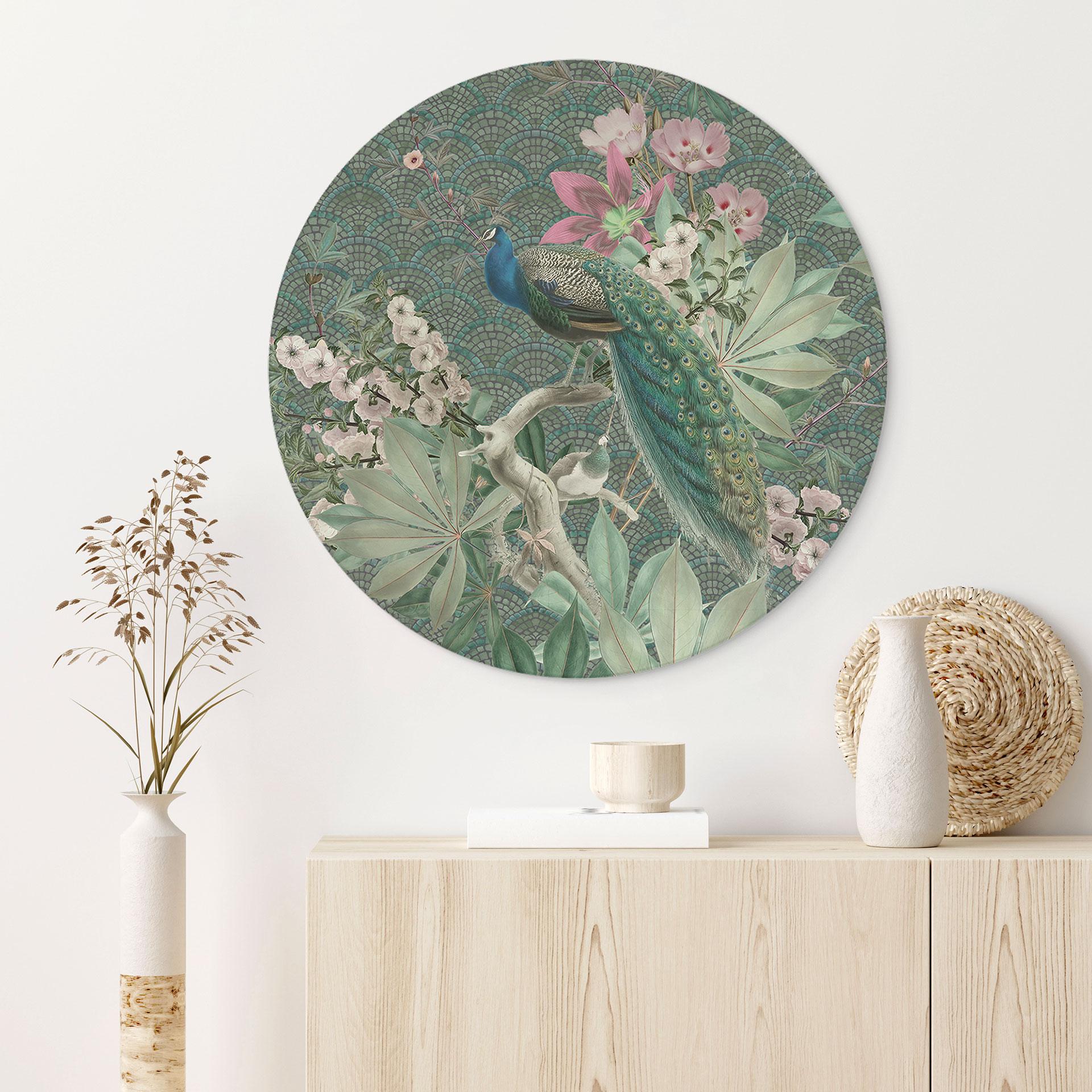 Billede af påfugl i tropisk have på mosaik - Bloomery Decor - rund – print på aluminium (Alu-Dibond)