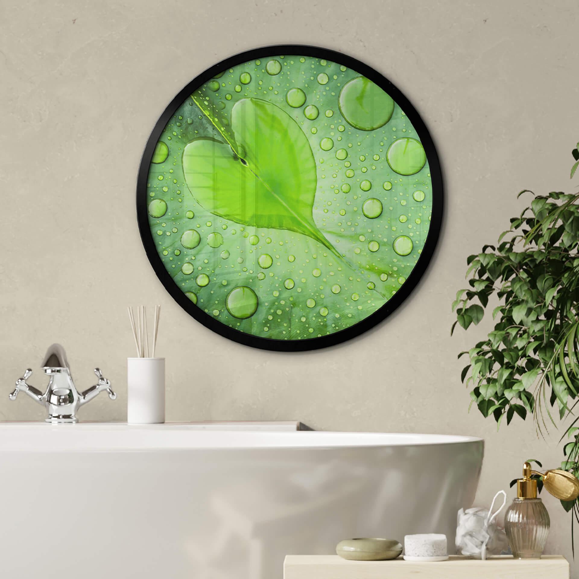 Póster Foto - Corazón de gotas de agua sobre hoja verde - Redondo