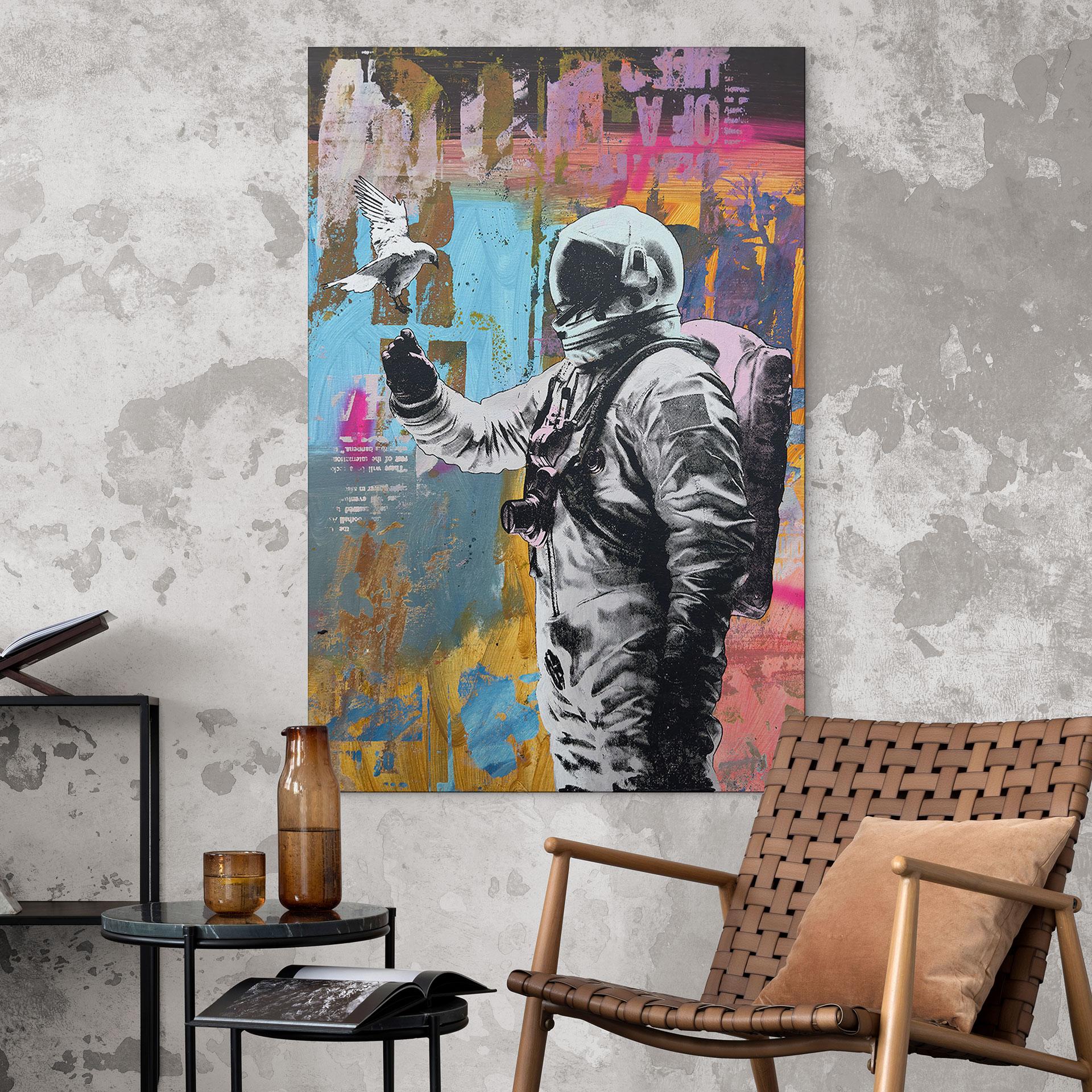 Vægmaleri Astronaut med due - Kuryliuk – print på aluminium (Alu-Dibond)