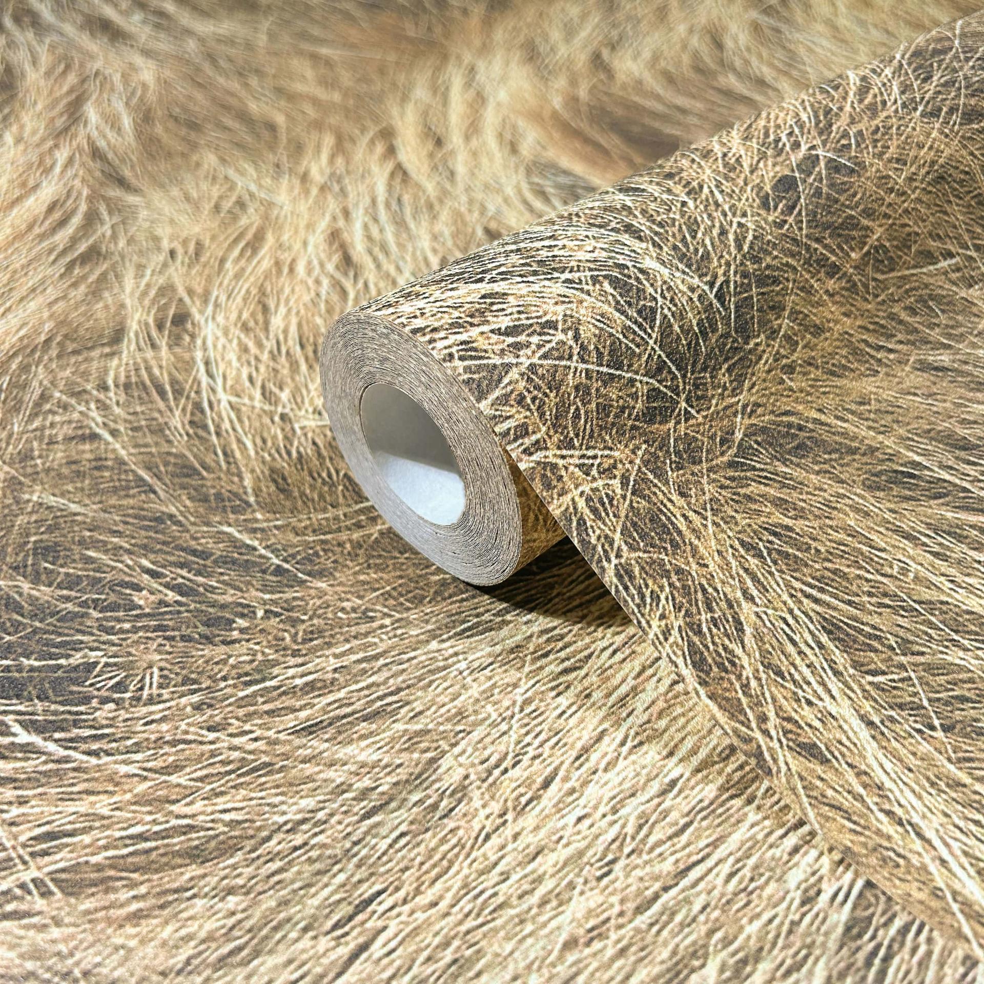 Non-woven tapet med gule græsbeige, brune blomstermotiver