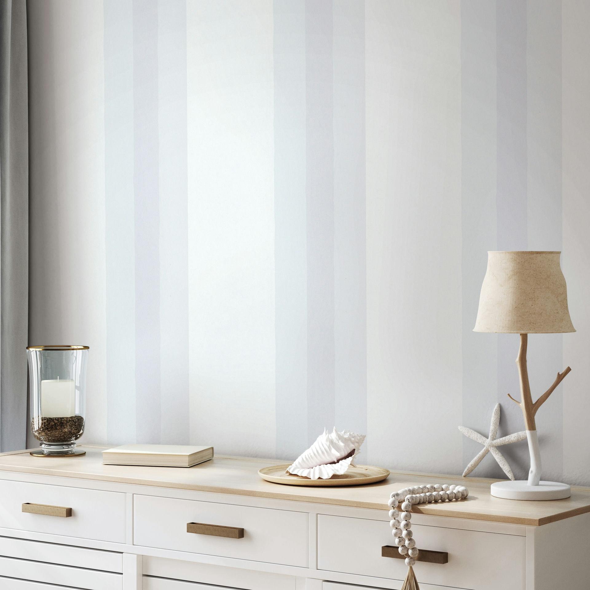 Vliesbehang Stripes klassiek mat in grijs